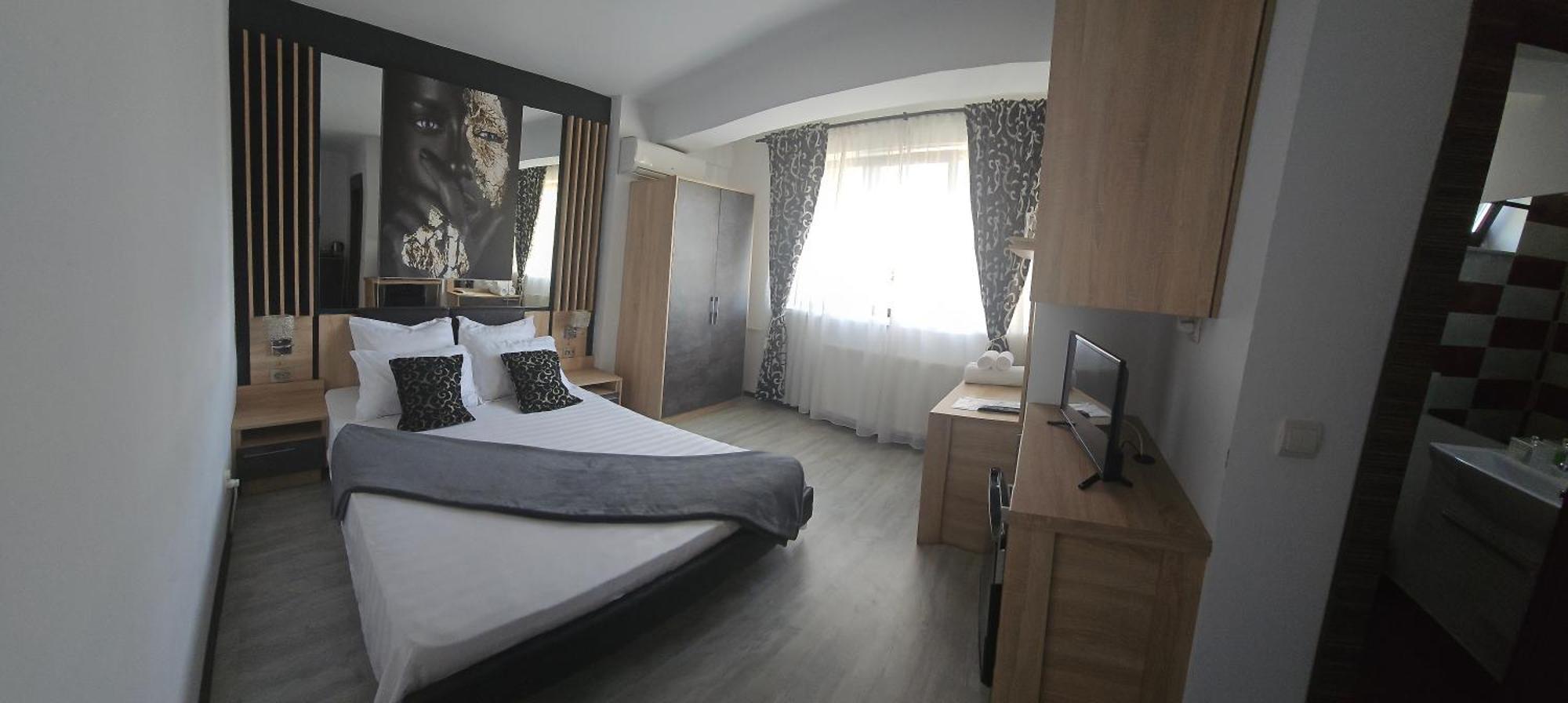 Theline Hotel Bucharest Exterior photo
